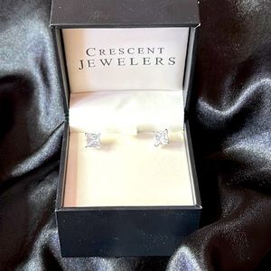 Large diamond earring